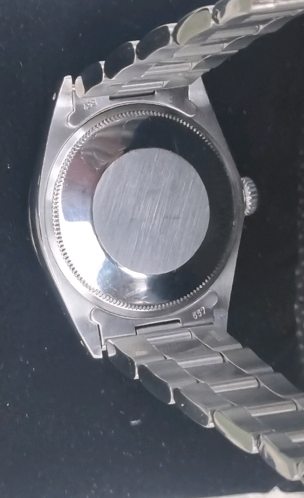 롤렉스 오이스터 퍼페츄얼 데이트 (청판 Ref. 1500) 이미지