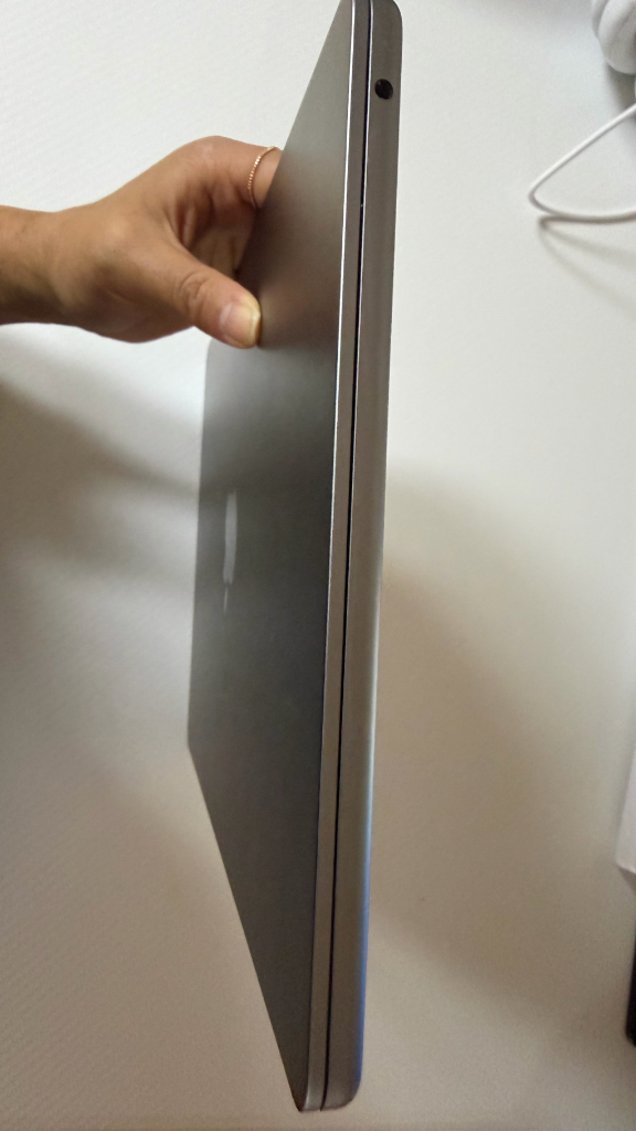 맥북 에어 13인치 m2 이미지