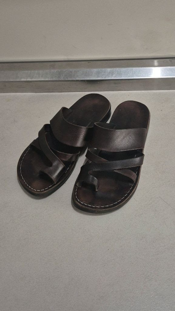 예루살렘 더굿셰퍼드 소가죽샌들 브라운 41(260~265) 이미지