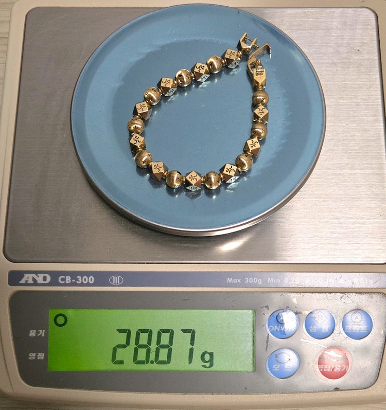 18k염주팔찌,남성팔찌,여성팔찌,할로우팔찌,볼팔찌 이미지