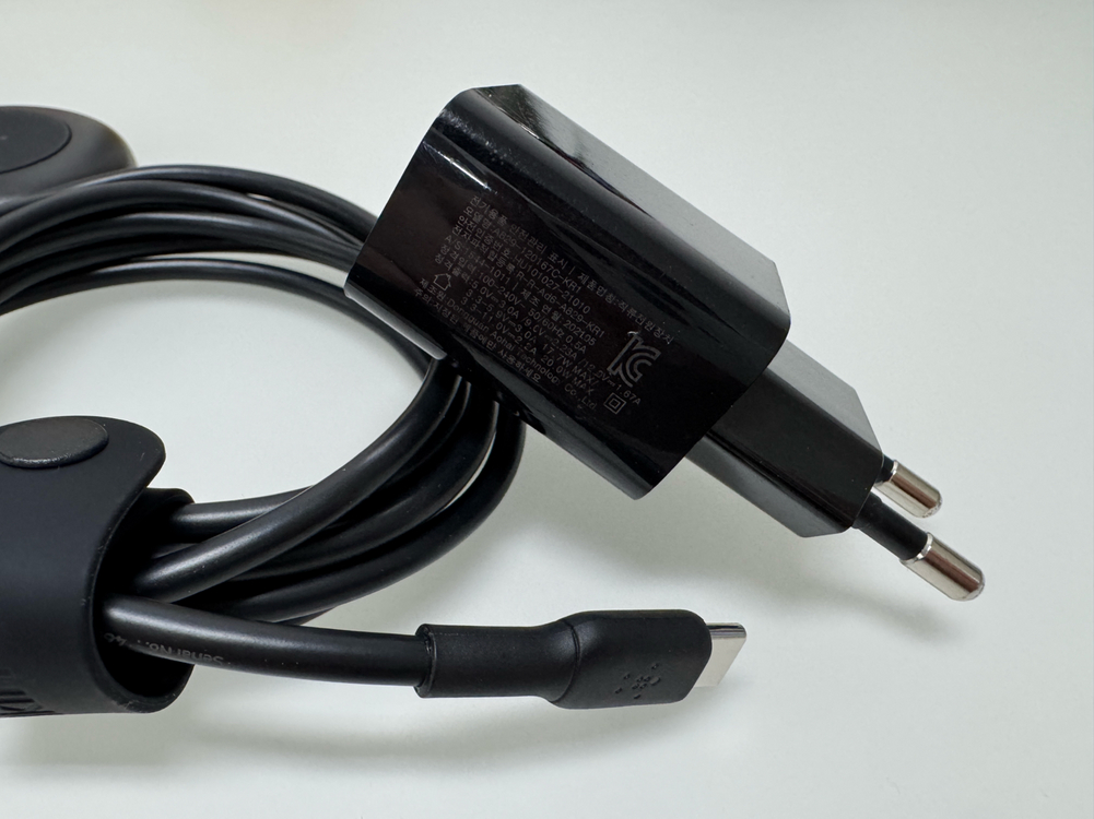 벨킨 맥세이프 충전기 7.5W WIA005bt 이미지