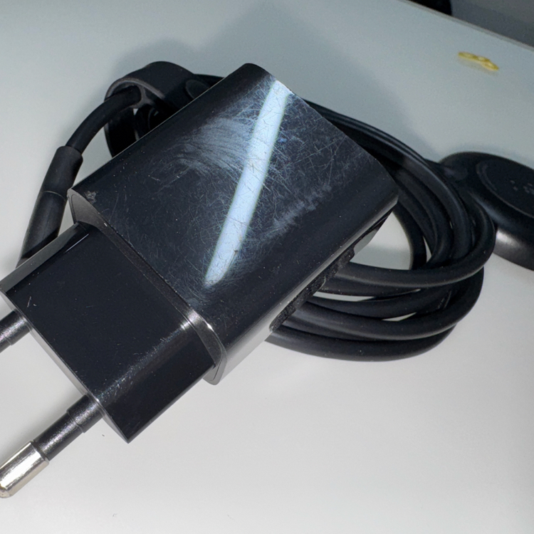 벨킨 맥세이프 충전기 7.5W WIA005bt 이미지