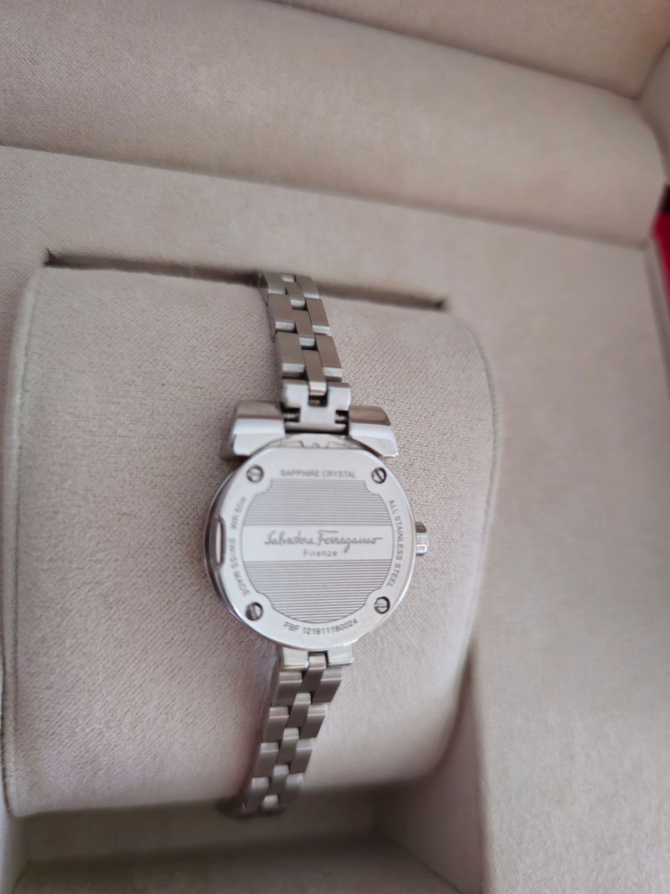 살바토레 페라가모 여성 시계 풀세트 (보증서 포함) 이미지