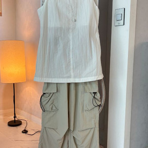 르 le 바스락 뷔스티에, 셔링 베이지 조거 팬츠 이미지