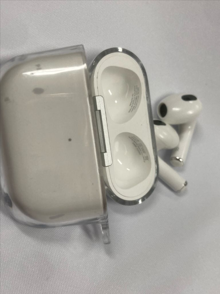 에어팟 3세대(맥세이프, 풀박) 이미지