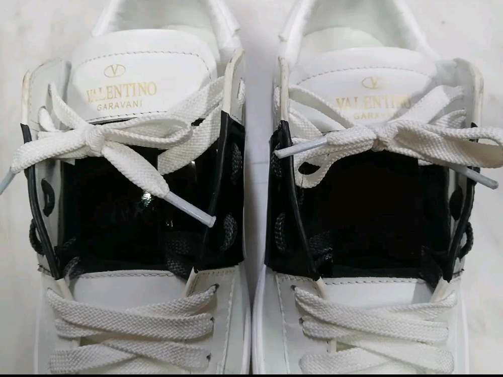 [정품 파격가 공용] 발렌티노 히든 스니커즈 신발 40(250)사이즈 루이비통 샤넬 구찌 펜디 프라다 에르메스 디올 이미지