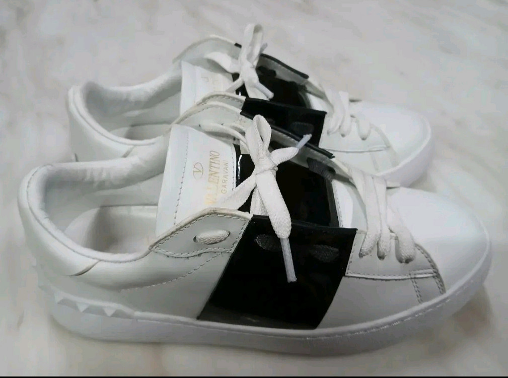 [정품 파격가 공용] 발렌티노 히든 스니커즈 신발 40(250)사이즈 루이비통 샤넬 구찌 펜디 프라다 에르메스 디올 이미지