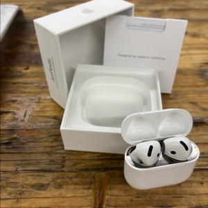 에어팟4세대 노캔 O 짱짱급 완전급처!! 이미지
