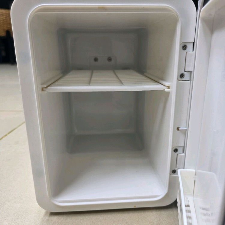 휴라이프 프레스코 화장품 냉장고 6L 이미지