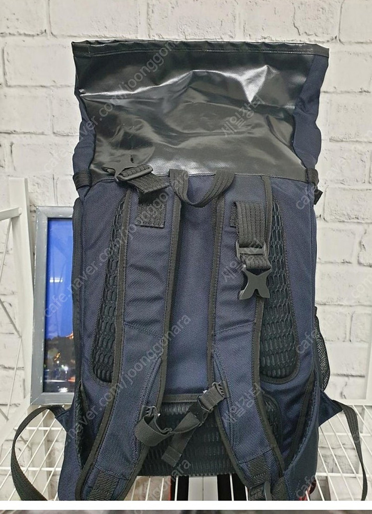 데상트 백팩 빅사이즈 등산배낭 여행 캠핑 자전거 하이킹 운동 스포츠백팩 BB35 이미지