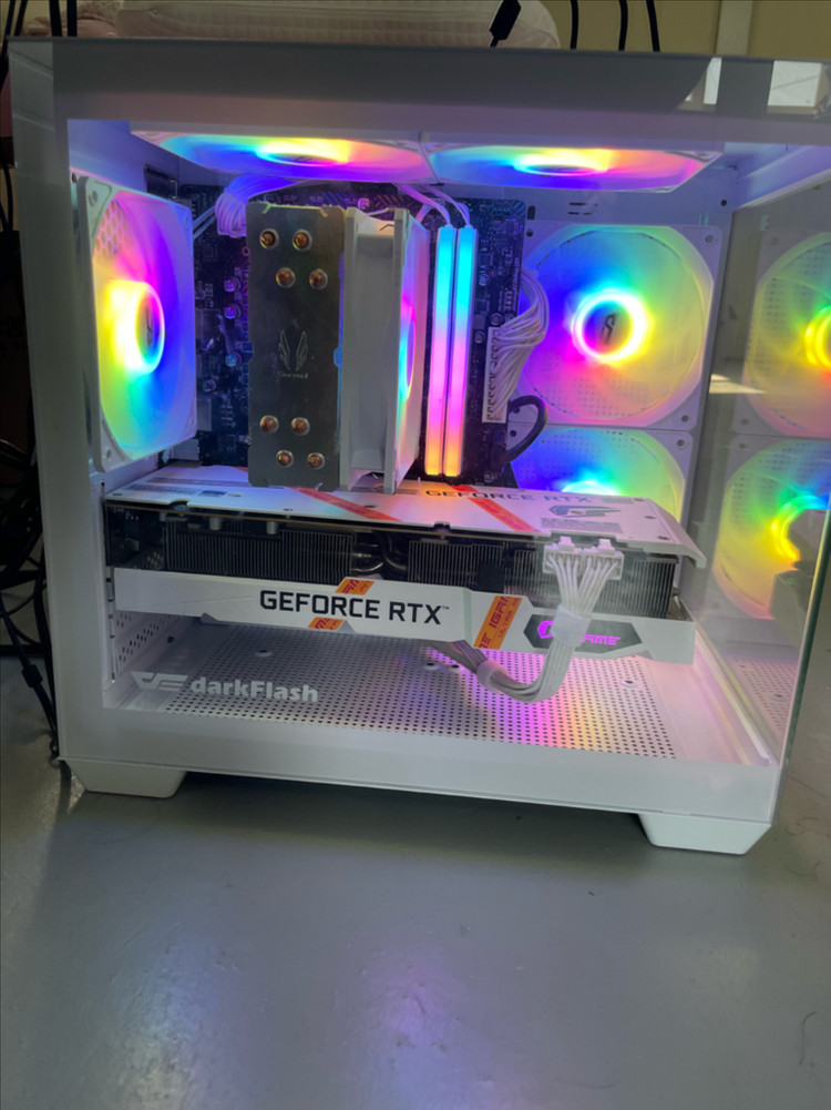 게이밍 컴퓨터 풀세트 RTX 3070ti 이미지