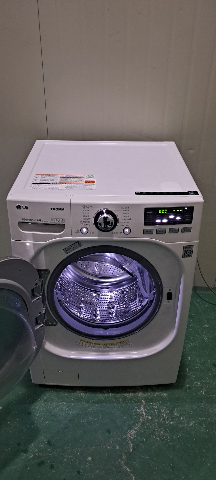 2766 엘지트롬 19KG 드럼세탁기(화이트) 이미지