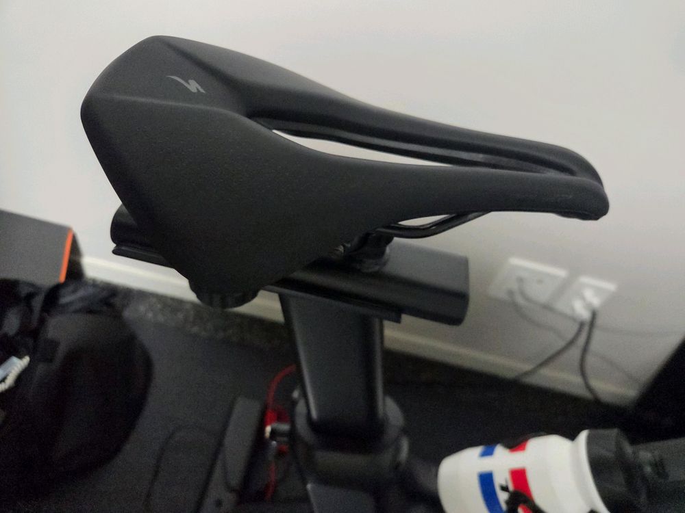 멜킨 실내자전거 이미지