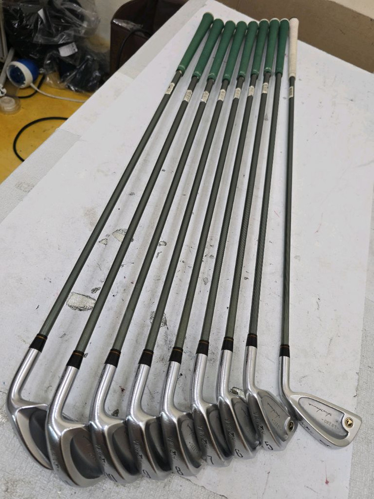 30만 혼마 아이언 등 남성용 중고골프채 풀세트 이미지