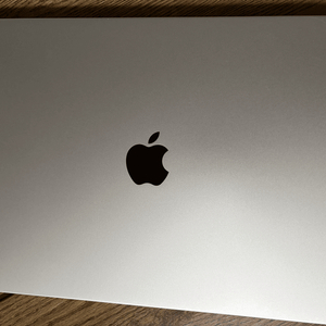 맥북 프로 16 m3 36gb 1tb + 애플케어 플러스 팝니다 이미지