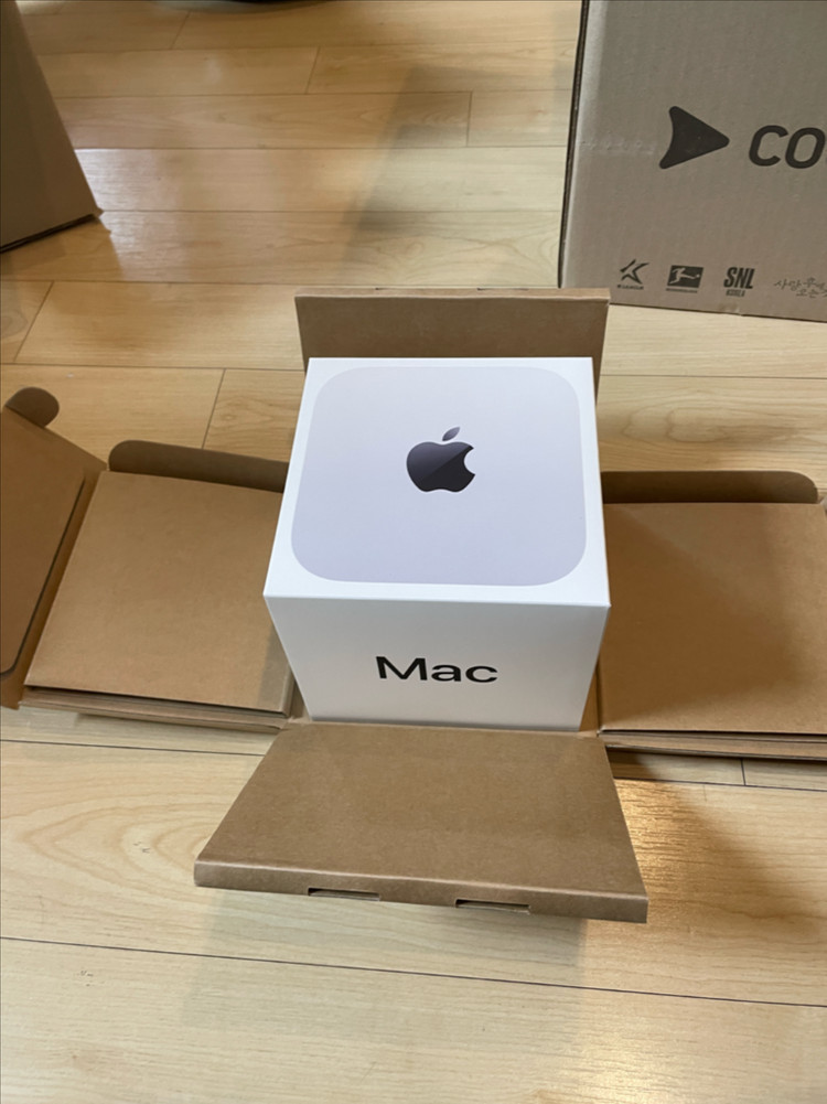 애플 맥미니 M4 Pro 12코어, SSD 1TB, Ram 24G 팝니다 이미지