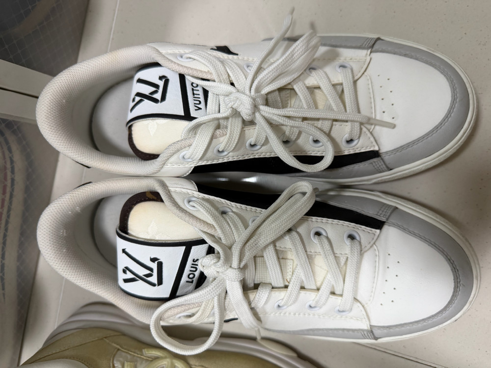 급처 정품 샤넬운동화 루이비통운동화 샤넬스니커즈 루이비통스니커즈 이미지