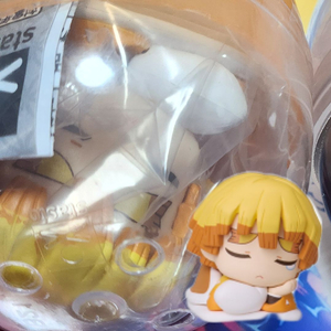 귀멸의 칼날 무한성편 오네무탄 피규어 아가츠마 젠이츠 이미지