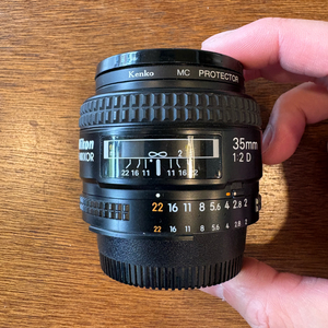 니콘 35mm f2d 렌즈 팝니다 이미지