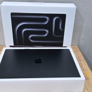 맥북프로 16인치 M4PRO 24G 512G 풀박 판매합니다 이미지