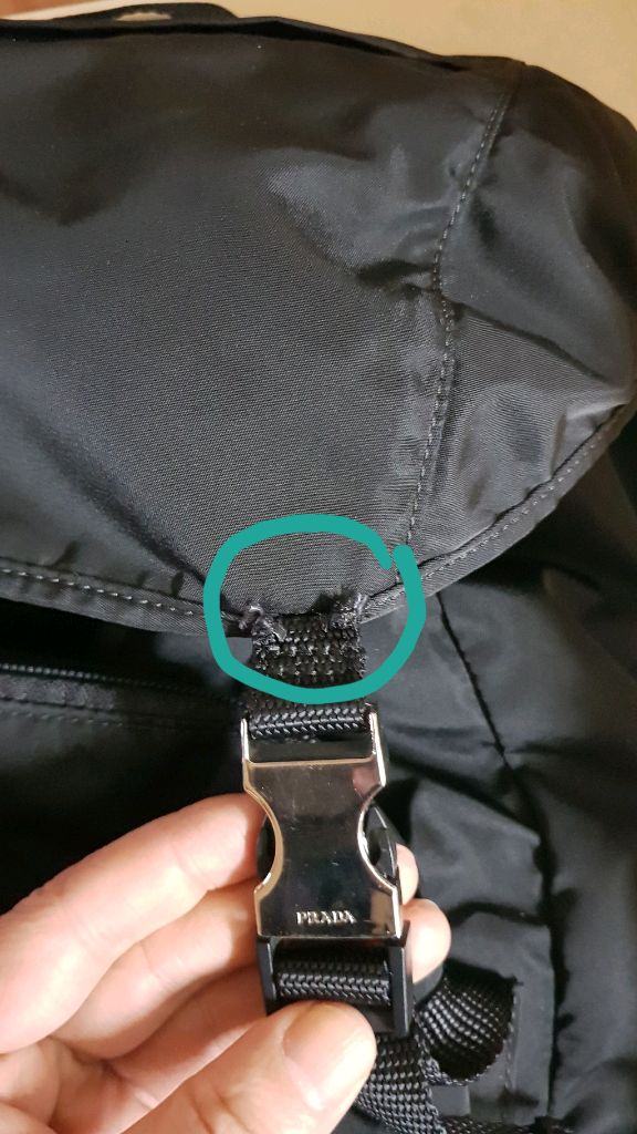 프라다 v135 백팩 팝니다[가격내림] 이미지