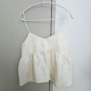 파운더스 뷔스티에 이미지