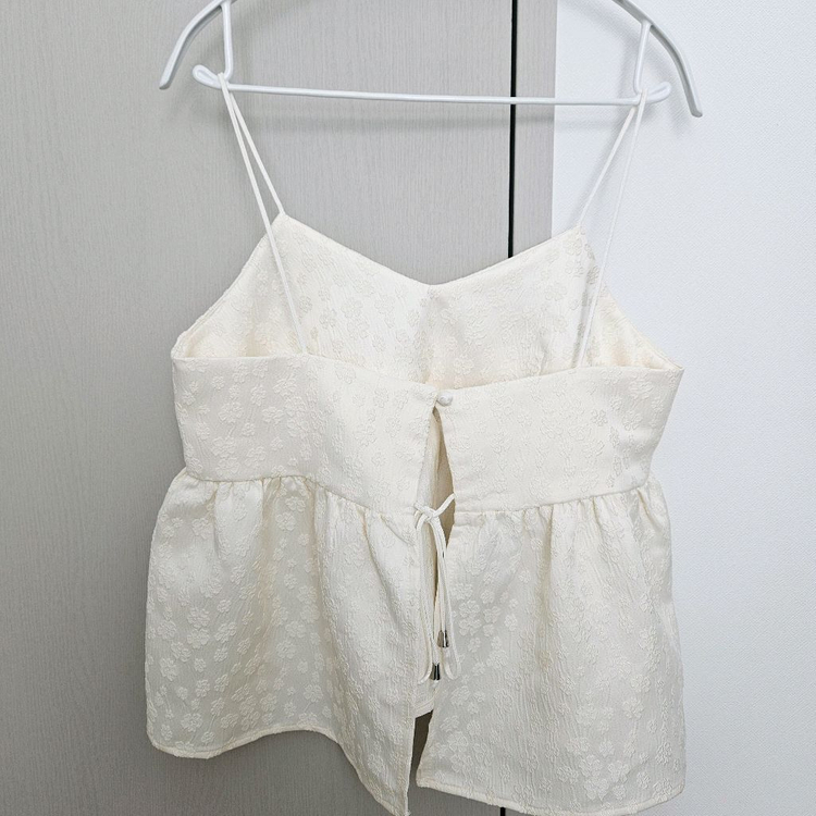 파운더스 뷔스티에 이미지