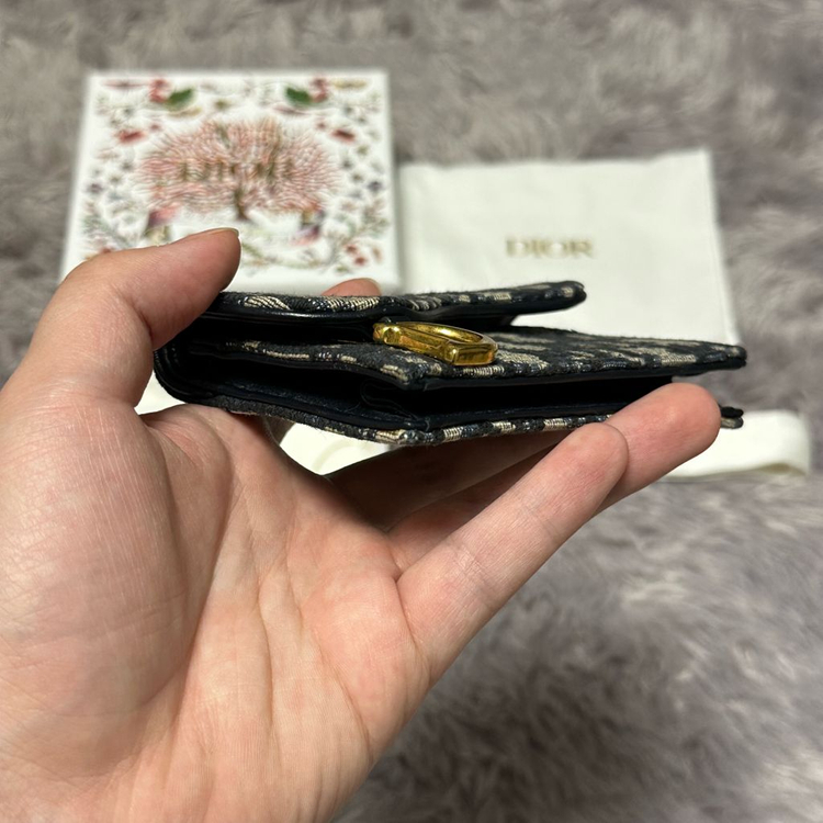 [풀구성] 디올 오블리크 새들 플랩 카드지갑 베이지 이미지