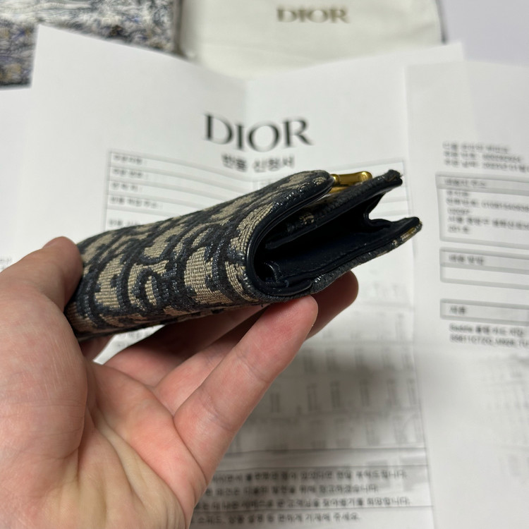 [풀구성] 디올 오블리크 새들 플랩 카드지갑 베이지 이미지