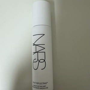 1회 사용) 나스 라이트 리플렉팅 메이크업 세팅 미스트 90ml 이미지