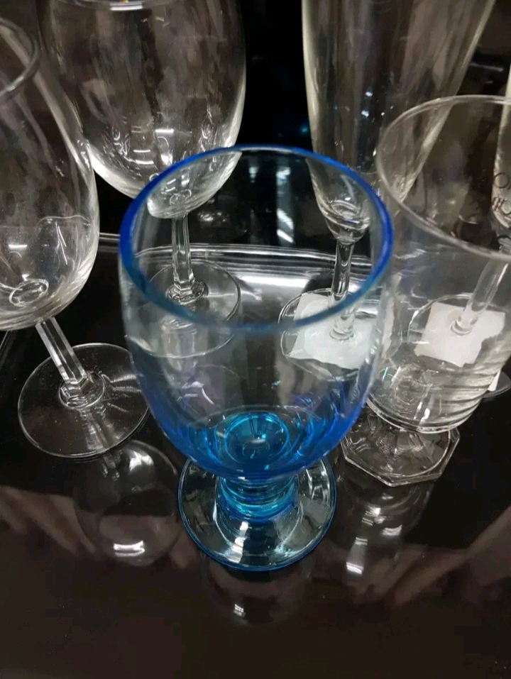 빈티지와인잔 라이트블루 유리컵 이미지