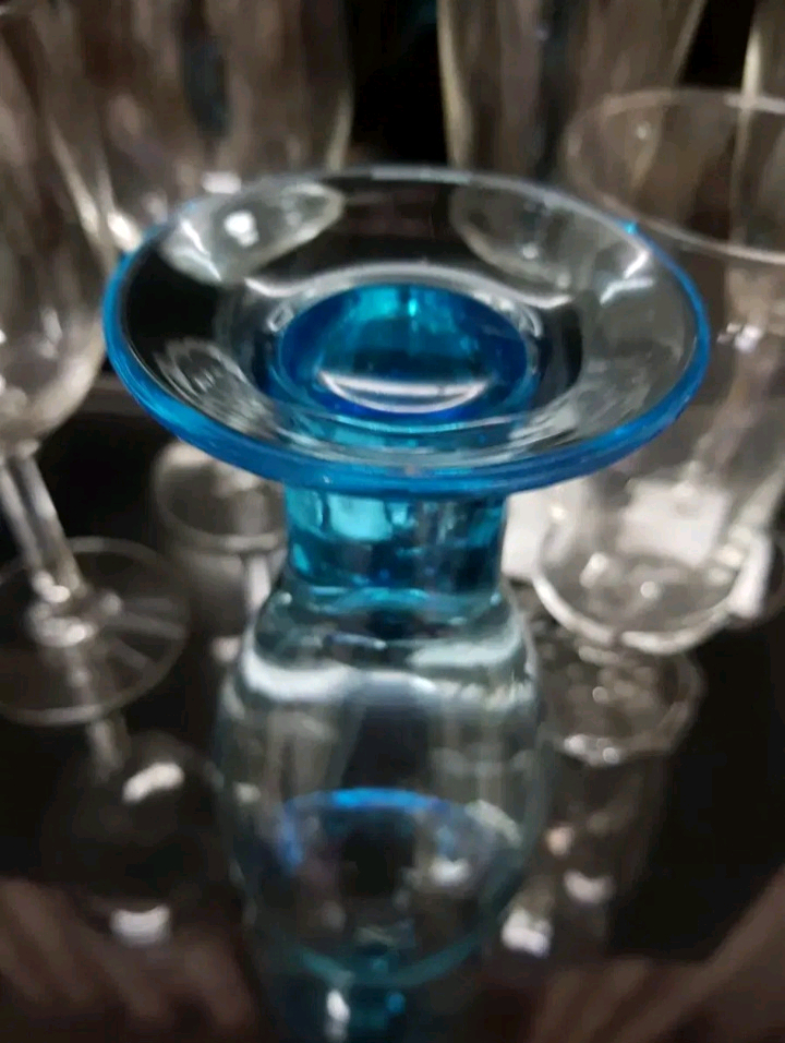 빈티지와인잔 라이트블루 유리컵 이미지