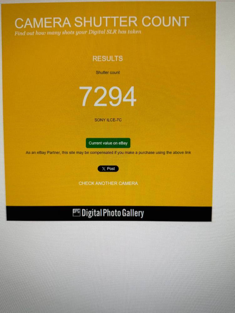 소니카메라 풀프레임 미러리스 A7C 바디 판매합니다. 이미지