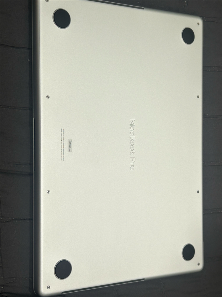 단순개봉 맥북프로 14 M5 16GB 1TB 이미지