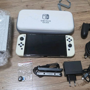 닌텐도 스위치 OLED (본체, 조이콘, 액정 보호 케이스, S급) 이미지