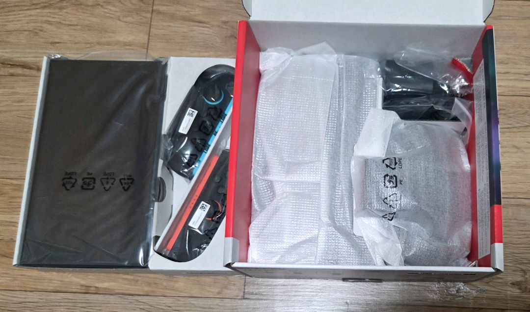 닌텐도 스위치 2 (액정 보호 필름 부착) 이미지