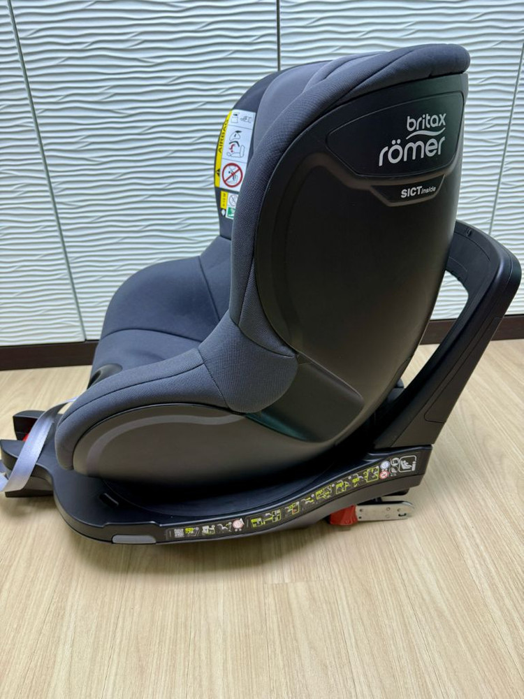 브라이텍스 듀얼픽스 아이사이즈 i-SIZE 카시트 이미지