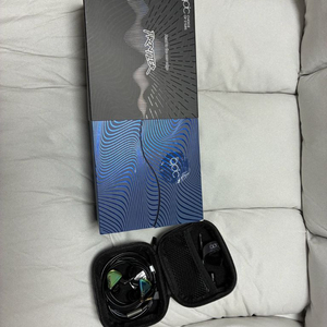 qdc frontier black 이어폰 판매 합니다 이미지