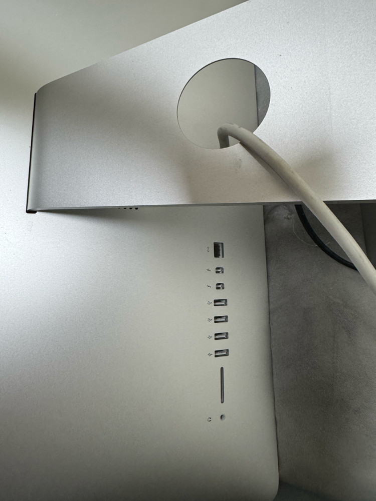 애플 아이맥 21.5인치 2013년형 이미지