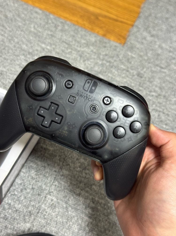 닌텐도 스위치 한국 정발 정품 프로콘 프로컨트롤러 풀박스 S급 이미지