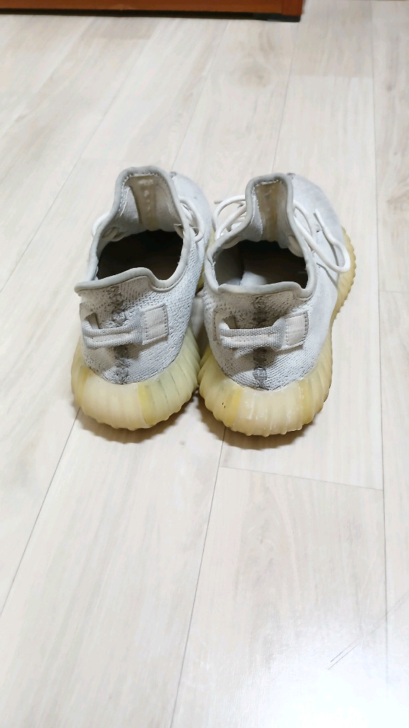 남성신발 아디다스 울트라 부스트 운동화 이미지