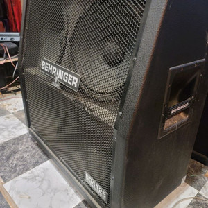 베링거 Behringer 기타 앰프 캐비넷 이미지
