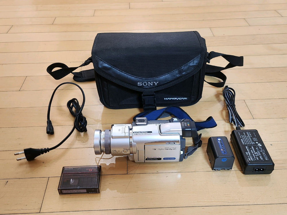 SONY 소니 국내 정발 DCR-TRV60 6mm 디지털 캠코더 카메라 이미지