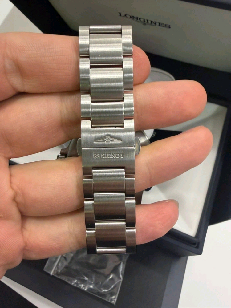 론진 콘퀘스트 V.H.P. 41mm 시계 (2주전 구매) 이미지