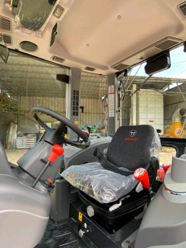 신품급) 대동 60 마력 트랙터RX630 (급처분) 이미지