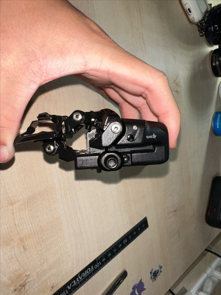 스램 포스 D2 앞드 앞변속기 + 알리발 스램 호환 배터리 2개 이미지