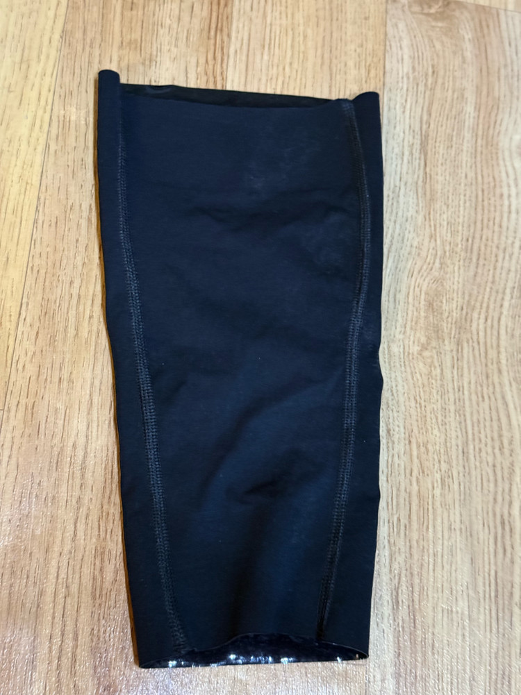 에너스킨 eh 컴프레션 니 슬리브 싱글 블랙 m 무릎 보호대 베드민턴 이미지