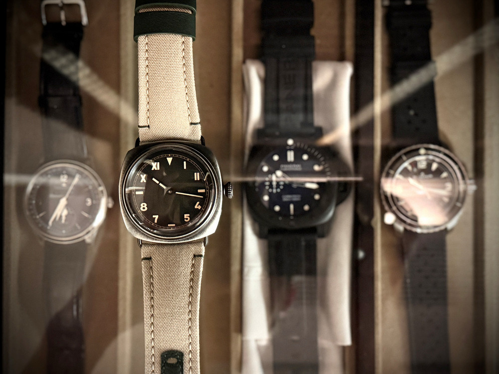 파네라이 라디오미르 캘리포니아 PAM 1349 판매합니다. 이미지