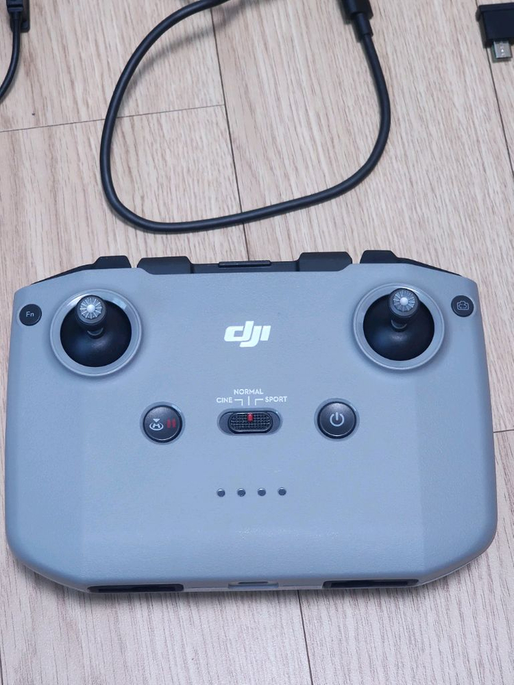 DJI 드론조종기 RC-N1 이미지