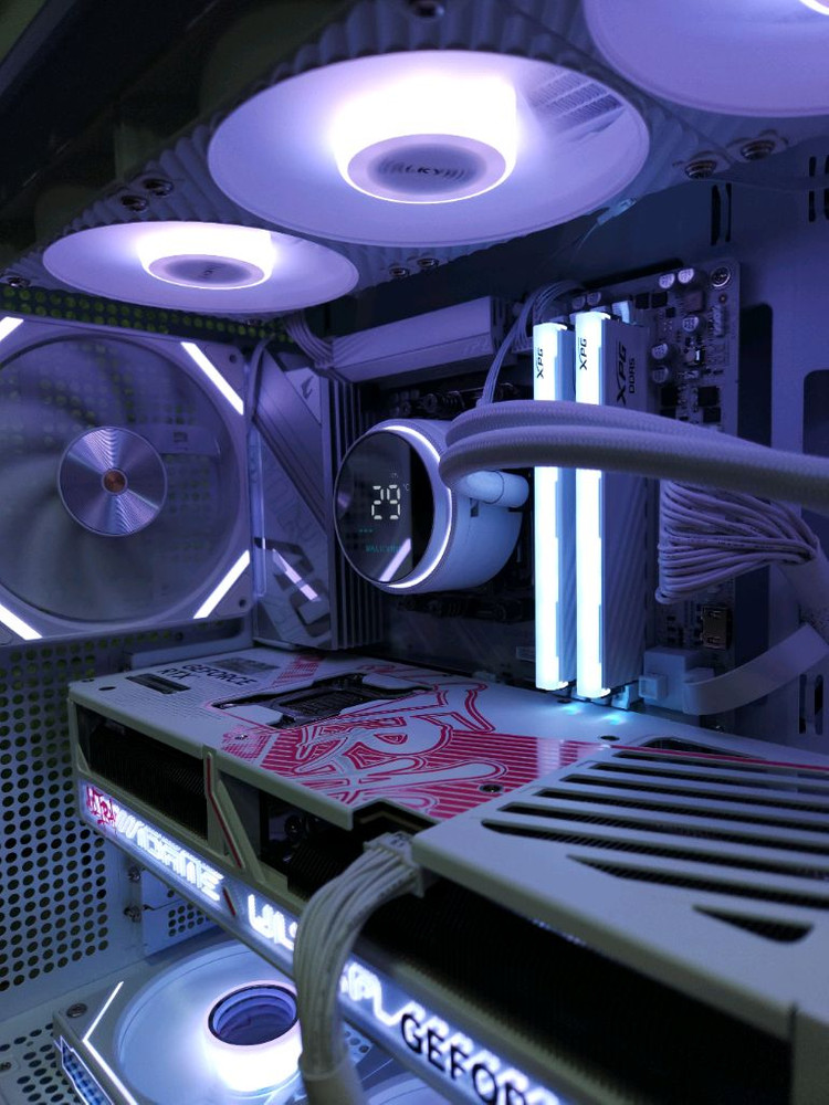 미사용 ) 9800X3D & RTX5080 컴퓨터 PC 이미지